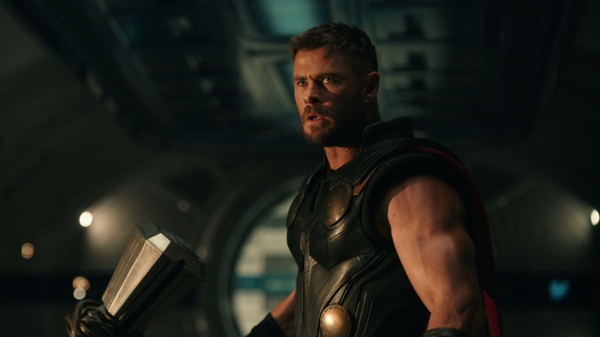 Irmãos Russo Confirmam Qual Versão do Thor Veremos em 'Vingadores: Doomsday'